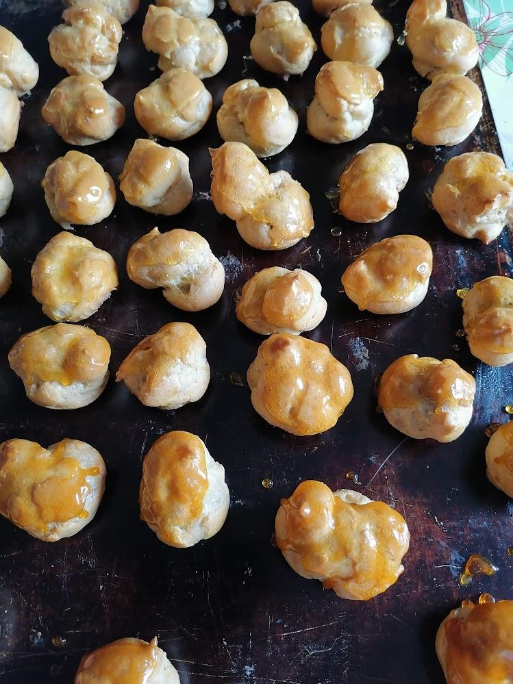 petit choux caramel